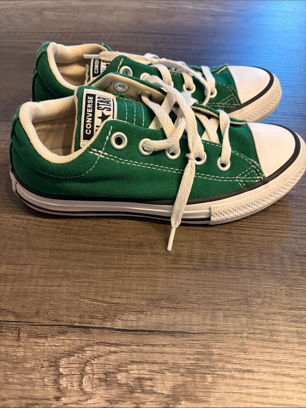 Converse Kids Green Low-Top Canvas Sneakers with White Laces